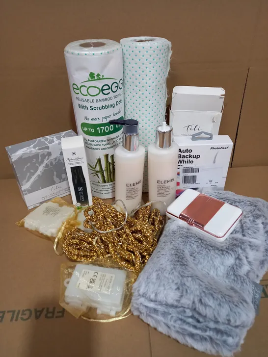 LOT OF APPROX. 9 X ITEMS TO INCLUDE EMANI VEGAN COSMETICS HYDRAWEAR 12 HOUR FOUNDATION 40ML, TILI SILICONE FACE CLEANER, COZY HOME NECK WARMER, ETC.