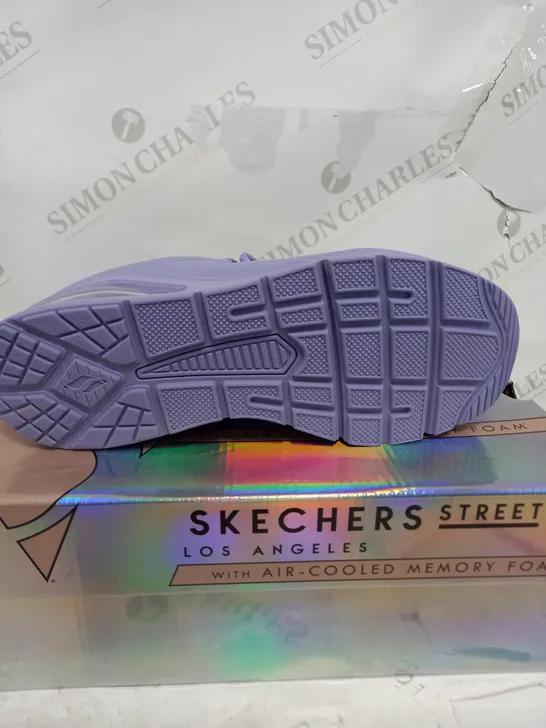 SKECHERS LOS ANGELES MEMORY FOAM TRAINER IN PURPLE SIZE 6