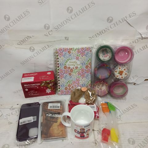 LOT OF APPROXIMATELY 30 HOUSEHOLD AND GIFT ITEMS TO INCLUDE SUPER MUM MUG, 2022 DIARY, PHONE CASE ETC