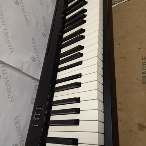 ROLAND FP-10 DIGITAL PIANO, 88-KEY DIGITAL PIANO