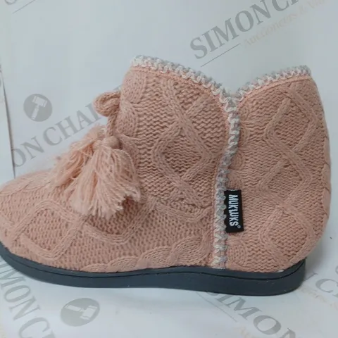 MUK LUKS LINA SLIPPER BOOTS ROSE GOLD SIZE 5