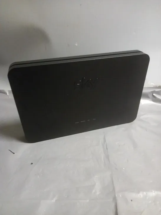 SKY Q SR203 WIFI HUB 