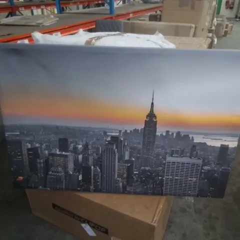 GOLDEN NEW YORK - WRAPPED CANVAS PHOTO