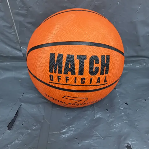 BOX OF APPROXIMATELY 8 MATCH OFFICIAL BASKETBALLS IN ORANGE