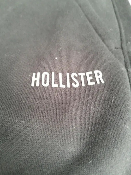 HOLLISTER SWEATPANT JOGGERS IN BLACK - LARGE