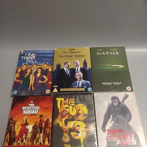 APPROXIMATELY 25 ASSORTED DVD FILMS & SERIES BOX SETS TO INCLUDE THE MATRIX, ONE TREE HILL, THE BOYS ETC 