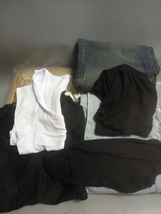 BOX OF APPROXIMATELY 10 ASSORTED CLOTHING ITEMS TO INCLUDE JEANS, JUMPSUIT, JACKETS ETC