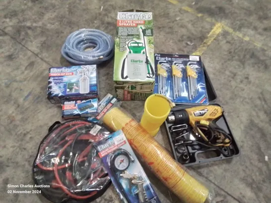 BOX CONTAINING MIXED TOOLS TO INCLUDE: 5LTR HAND SPRAYER, JUMP LEADS, EMERGENCY WHEEL NUT REMOVER, HEAT GUN, RECOIL AIR HOSES, EXTRA LONG HEX KEY SET, TOUCH UP GUN ETC.