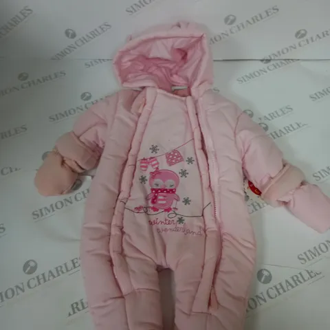 GIRLS WINTER WONDERLAND ALL IN 1 SNOWSUIT SIZE 3-6 MONTHS 