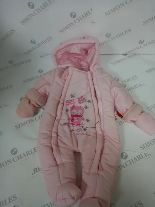 GIRLS WINTER WONDERLAND ALL IN 1 SNOWSUIT SIZE 3-6 MONTHS 