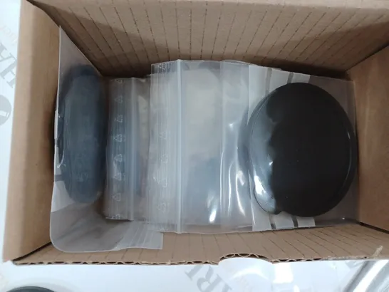 BOX OF APPROXIMATELY 70 BAMIX 400ML PLASTIC BEAKERS WITH APPROXIMATELY 12 BAMIX BLACK LIDS