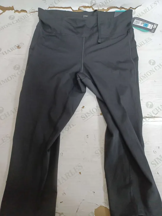 GOOD MOVE CROPPED LEGGINGS - SIZE 14