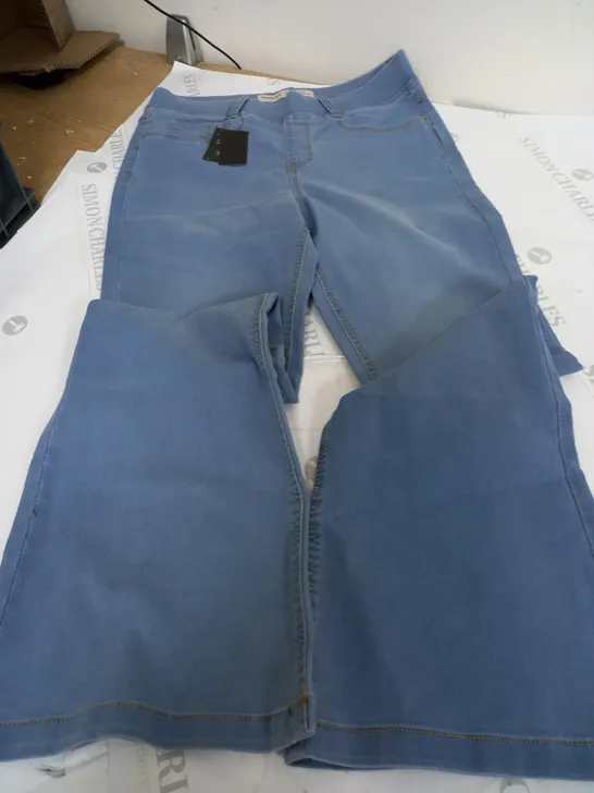 SIMPLY BE ERIN BOOTCUT JEGGINGS IN BLUE - SIZE 12