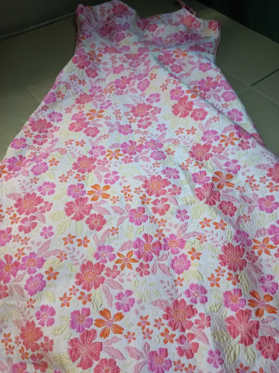 OASIS PINK FLORAL JAQURD MIDI DRESS - SIZE 10