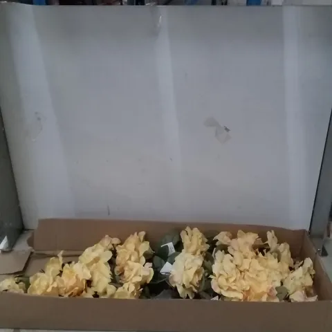 BOXED BRAND NEW 71CM FRENCH ROSE SPRAY (YELLOW) SILK FLOWERS 