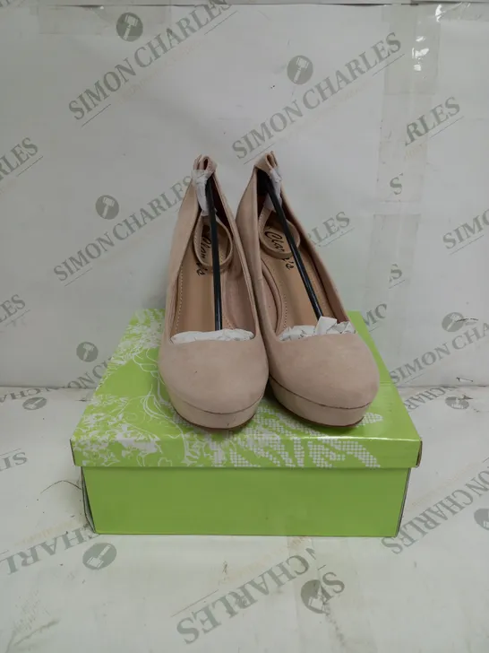 APPROXIMATELY 12 BOXED PAIRS OF CLARA'S WEDGE SHOES IN BEIGE VARIOUS SIZES TO INCLUDE SIZES 37, 38, 39