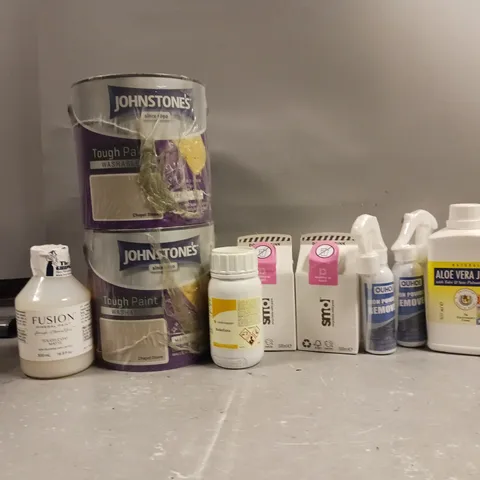 LOT OF ASSORTED HOUSEHOLD ITEMS TO INCLUDE JOHNSTONES PAINT, WASHING UP LIQUID, ETC 