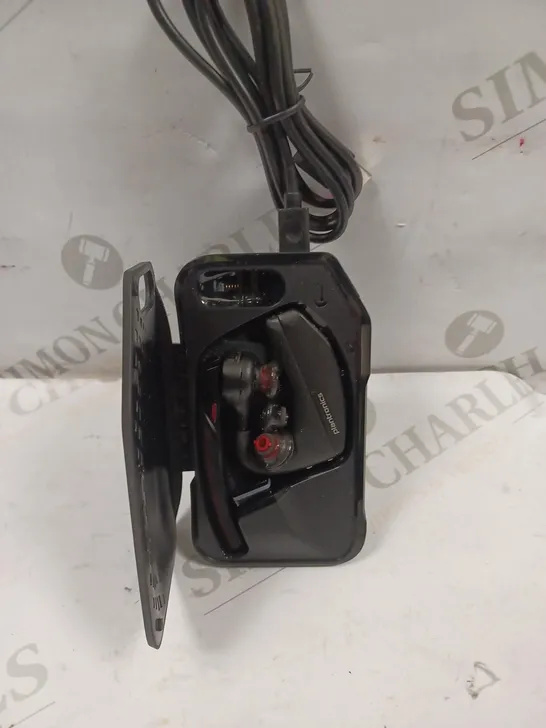 PLANTRONICS PLT IN EAR PIECE WITH CHARGING CASE 