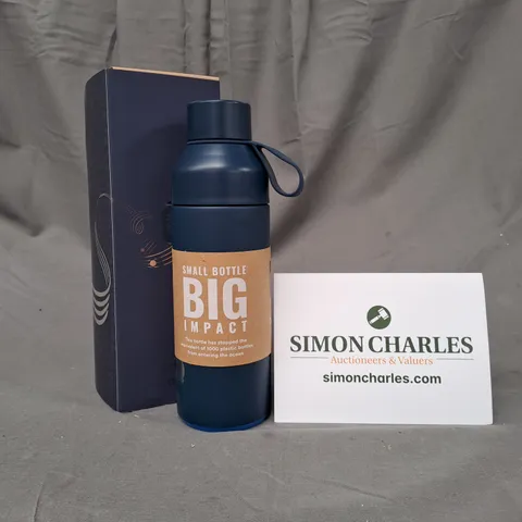BOXED CPI 20TH ANNIVERSARY STAINLESS STEEL DRINK BOTTLE IN NAVY