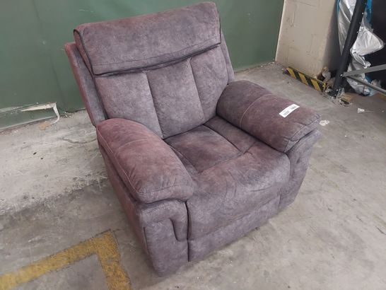 DESIGNER CHARCOAL FABRIC POWER RECLINING EASY CHAIR WITH BLACK PIPING 
