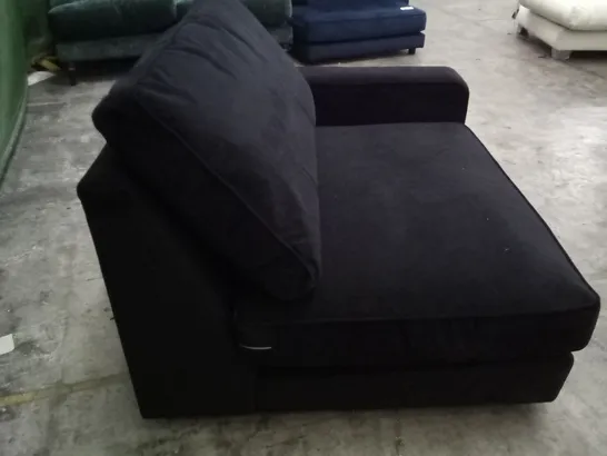 QUALITY THE LOUNGE CO DESIGNER RHF SECTION SOFA - BLACK FABRIC 