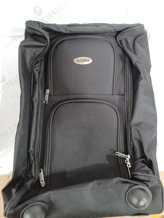 KEPLIN LIGHTWEIGHT CABIN TRAVEL BAG WITH WHEELS