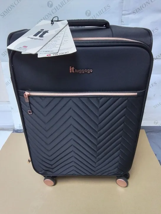 ITLUGGAGE SOFT SHELLED WHEELED LUGGAGE CASE - BLACK / ROSE GOLD