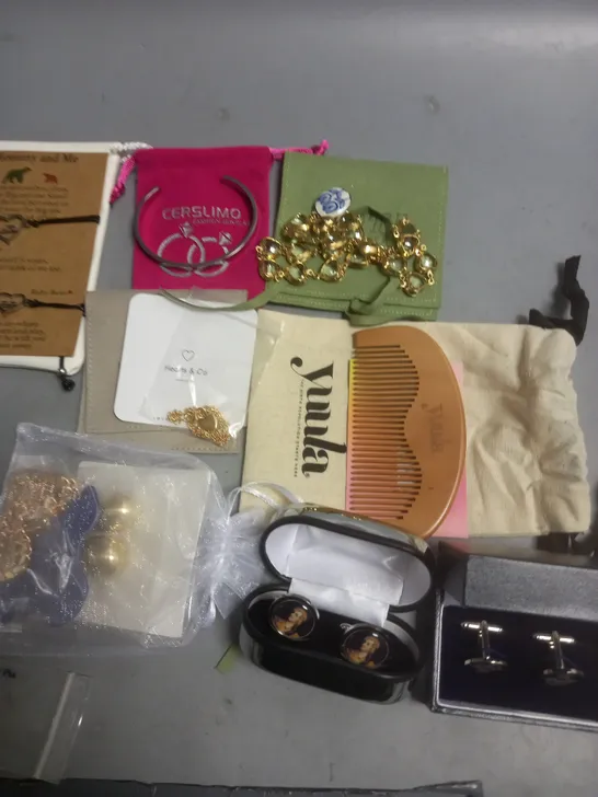 lot of approximately 30 assorted jewellery items to include French connection, CERNUCCI, accessorize 