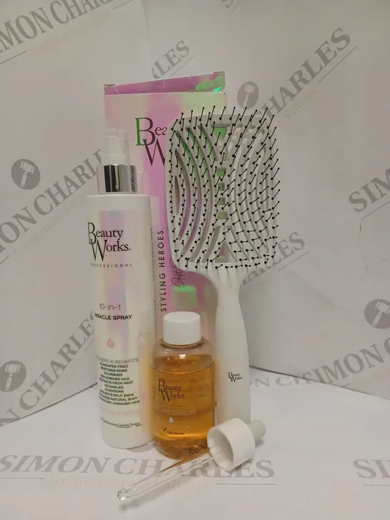 BOXED BEAUTY WORKS 10-IN-1 MIRACLE SPRAY X ARGAN SERUM GIFT SET  RRP £28.99