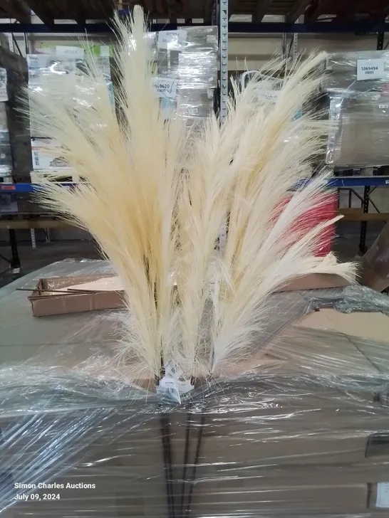 PALLET CONTAINING APPROXIMATELY 200 BOXES OF INDIVIDUAL STEM PAMPAS STEMS IN YELLOW