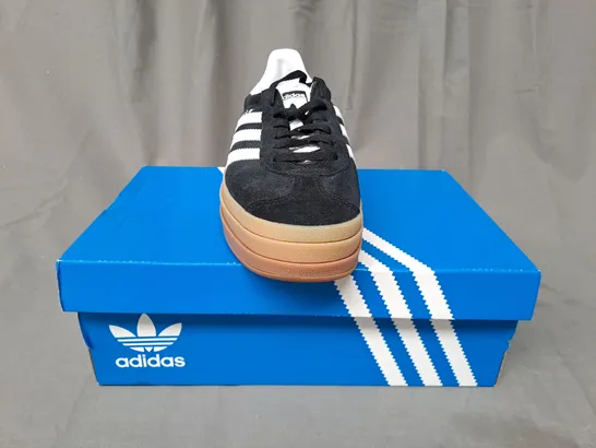 BOXED PAIR OF ADIDAS GAZELLE BOLD SHOES IN BLACK/WHITE UK SIZE 6