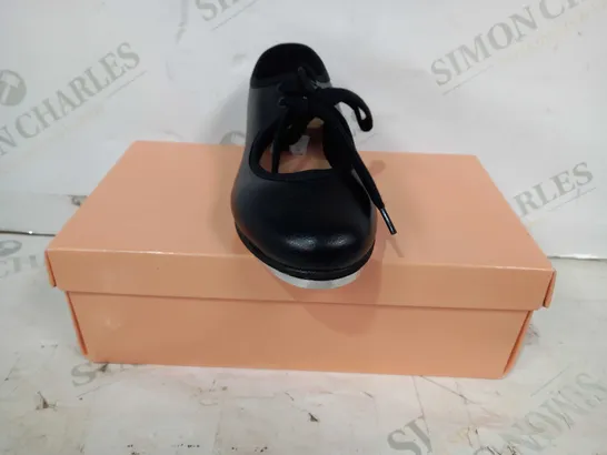 BOXED PAIR OF BLOCK KIDS TAP SHOES IN BLACK UK SIZE 8