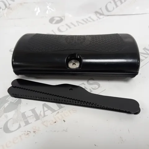 BOXED BULLY BILLOWS COMB 