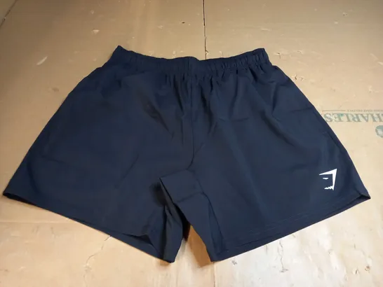 GYMSHARK TRANING SHORTS SIZE S