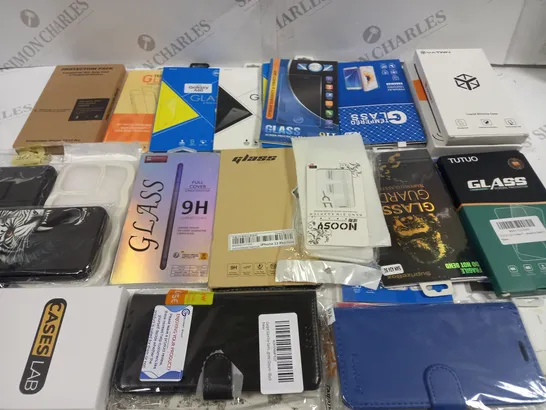 LOT OF ASSORTED MOBILE PHONE ACCESSORIES TO INCLUDE CASES, SCREEN PROTECTORS AND CABLES