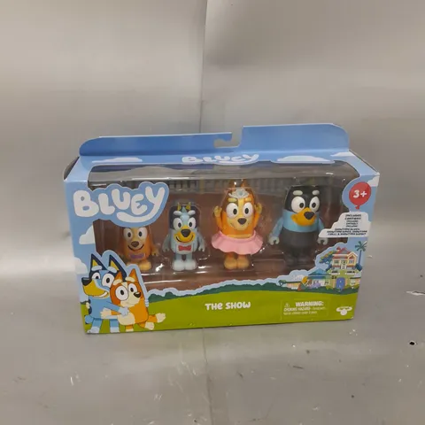 BLUEY FIGURE SHOWTIME - 4 PACK 