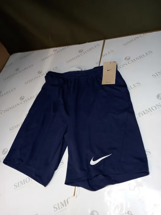 NIKE LOGO TECH SHORTS SIZE S