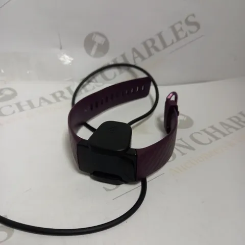 FITBIT SPORTS FITNESS TRACKER WATCH & CHARGING UNIT 