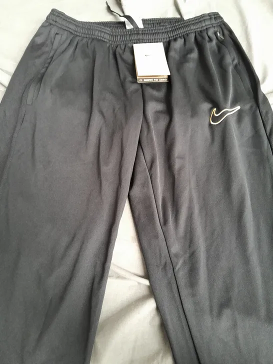 NIKE BLACK DRY FIT PANT SIZE M 