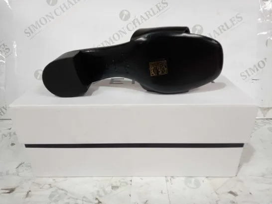 BOXED PAIR OF GIVENCHY 4G HEEL MULE SANDALS IN BLACK WITH GOLD EFFECT DETAIL EU SIZE 38