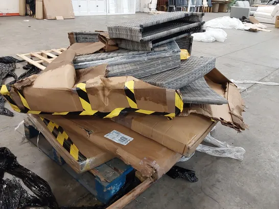 PALLET OF ASSORTED GARDEN FURNITURE PARTS