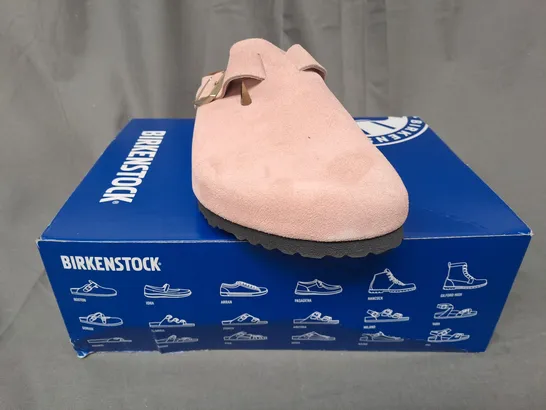 BOXED PAIR OF BIRKENSTOCK BOSTON BS SHOES IN LIGHT ROSE UK SIZE 10.5