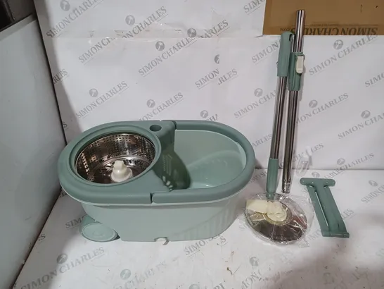 BOXED SPIN MOP WITH ACCESSORIES 