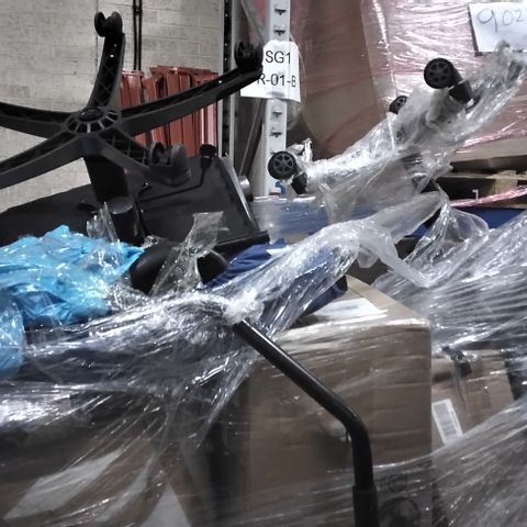 PALLET OF ASSORTED ITEMS INCLUDING OFFICE CHAIRS, LARGE SEAT CUSHION, BOXED OFFICE CHAIRS 