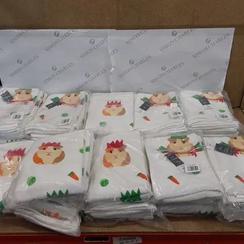 BOX OF APPROXIMATELY 18X 4PCS CHRISTMAS HAMSTER GUEST TOWELS - APPROXIMATELY 40 X 60CM (1 BOX)