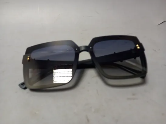 SAINT LAURENT SUNGLASSES (2664)