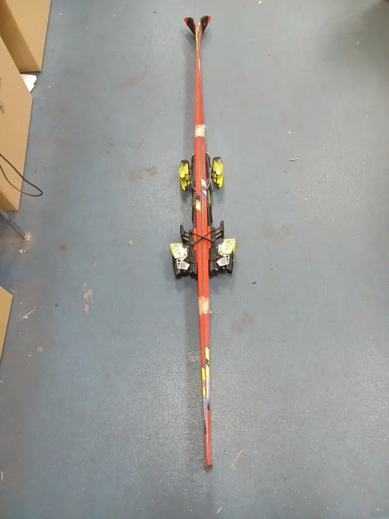 EQUIPE 4SV QUARTZEL ROSSIGNOL SALOMON SKIS - COLLECTION ONLY