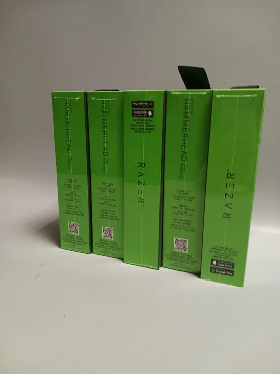 LOT OF 5 SEALED BOXED RAZER WIRELESS HEADPHONES IN BLACK AND GREEN