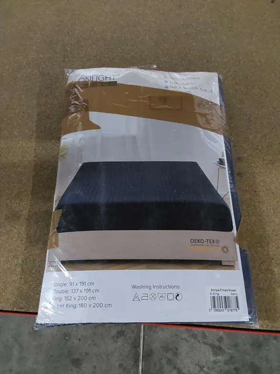 BAGGED BRIGIDA MICROFIBRE /POLYESTER FITTED VECTOR SHEET - NAVY // SIZE: SUPER KING 