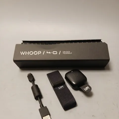 BOXED WHOOP 4.0 FITNESS TRACKER 